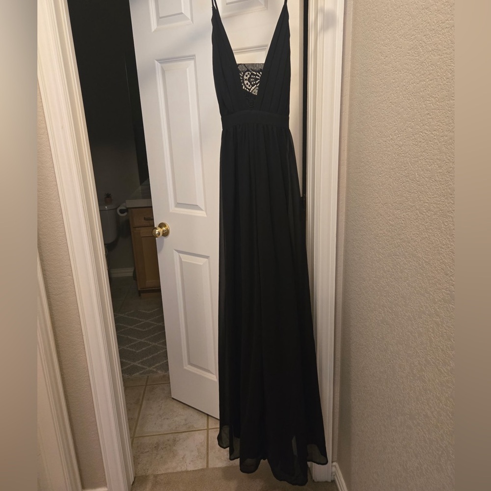 Forever 21 Black Lace Detail Maxi Dress